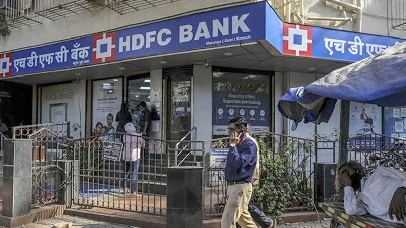 RBI ಬೆನ್ನಲ್ಲೇ ಸಾಲದ ಬಡ್ಡಿದರ ಹೆಚ್ಚಿಸಿದ HDFC RBI ಬೆನ್ನಲ್ಲೇ ಸಾಲದ ಬಡ್ಡಿದರ ಹೆಚ್ಚಿಸಿದ HDFC