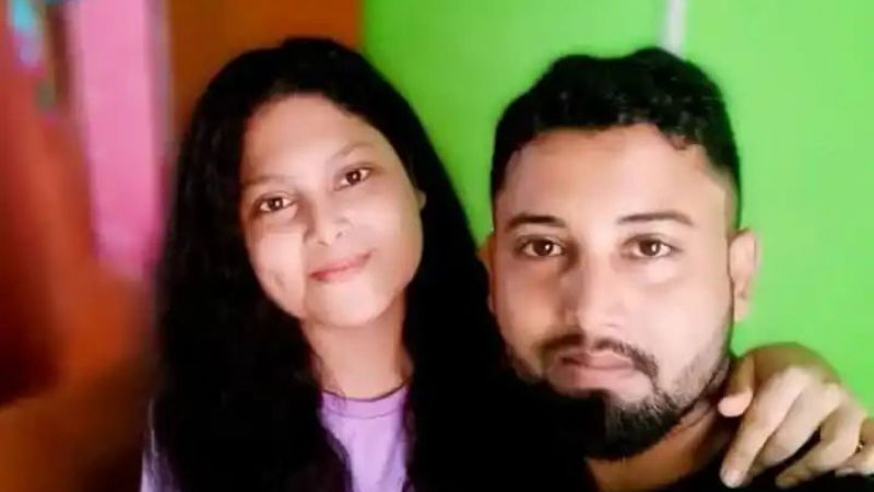 ಅಂತ್ಯಸಂಸ್ಕಾರದ ವೇಳೆ ಮೃತದೇಹಕ್ಕೆ ತಾಳಿ ಕಟ್ಟಿ ಗೆಳತಿಯ ಕೊನೆ ಆಸೆ ಈಡೇರಿಸಿದ ಪ್ರೇಮಿ ಅಂತ್ಯಸಂಸ್ಕಾರದ ವೇಳೆ ಮೃತದೇಹಕ್ಕೆ ತಾಳಿ ಕಟ್ಟಿ ಗೆಳತಿಯ ಕೊನೆ ಆಸೆ ಈಡೇರಿಸಿದ ಪ್ರೇಮಿ