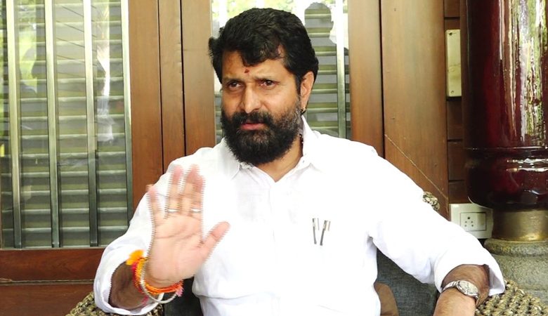 ಸಿದ್ರಾಮುಲ್ಲಾ ಖಾನ್ ಹೇಳಿಕೆಯಿಂದ ಇಷ್ಟು ಉರಿಯುತ್ತೆ ಅಂದಿದ್ರೆ 10 ವರ್ಷದ ಮೊದಲೇ ಹೇಳ್ತಿದ್ದೆ - CT ರವಿ ಸಿದ್ರಾಮುಲ್ಲಾ ಖಾನ್ ಹೇಳಿಕೆಯಿಂದ ಇಷ್ಟು ಉರಿಯುತ್ತೆ ಅಂದಿದ್ರೆ 10 ವರ್ಷದ ಮೊದಲೇ ಹೇಳ್ತಿದ್ದೆ - CT ರವಿ